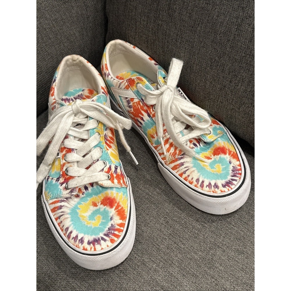 Airwalk  Race-J Women's Red Tie Dye Low Top Sneaker Shoes Size 7.5M Excellent